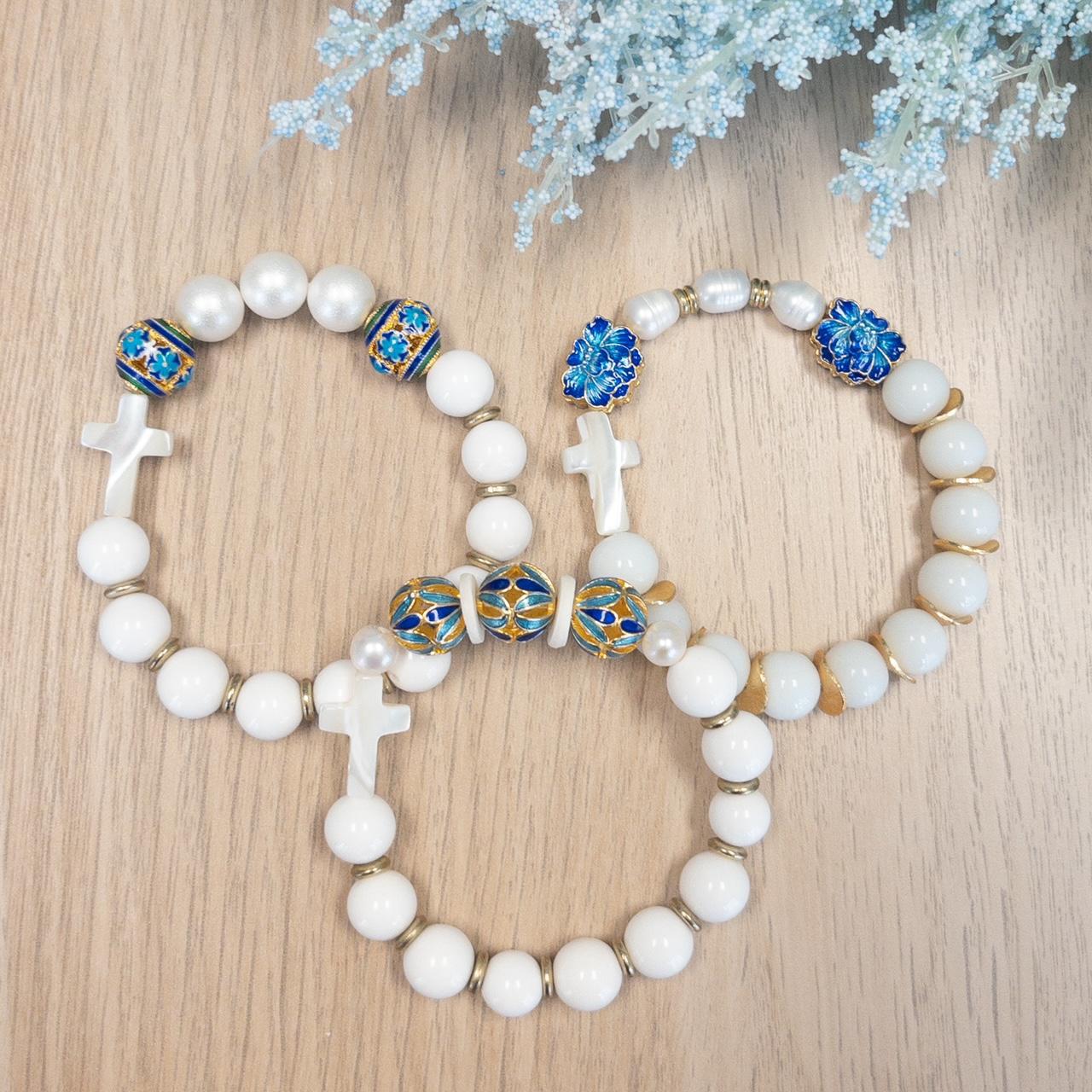 Antique White Stretch Bracelet