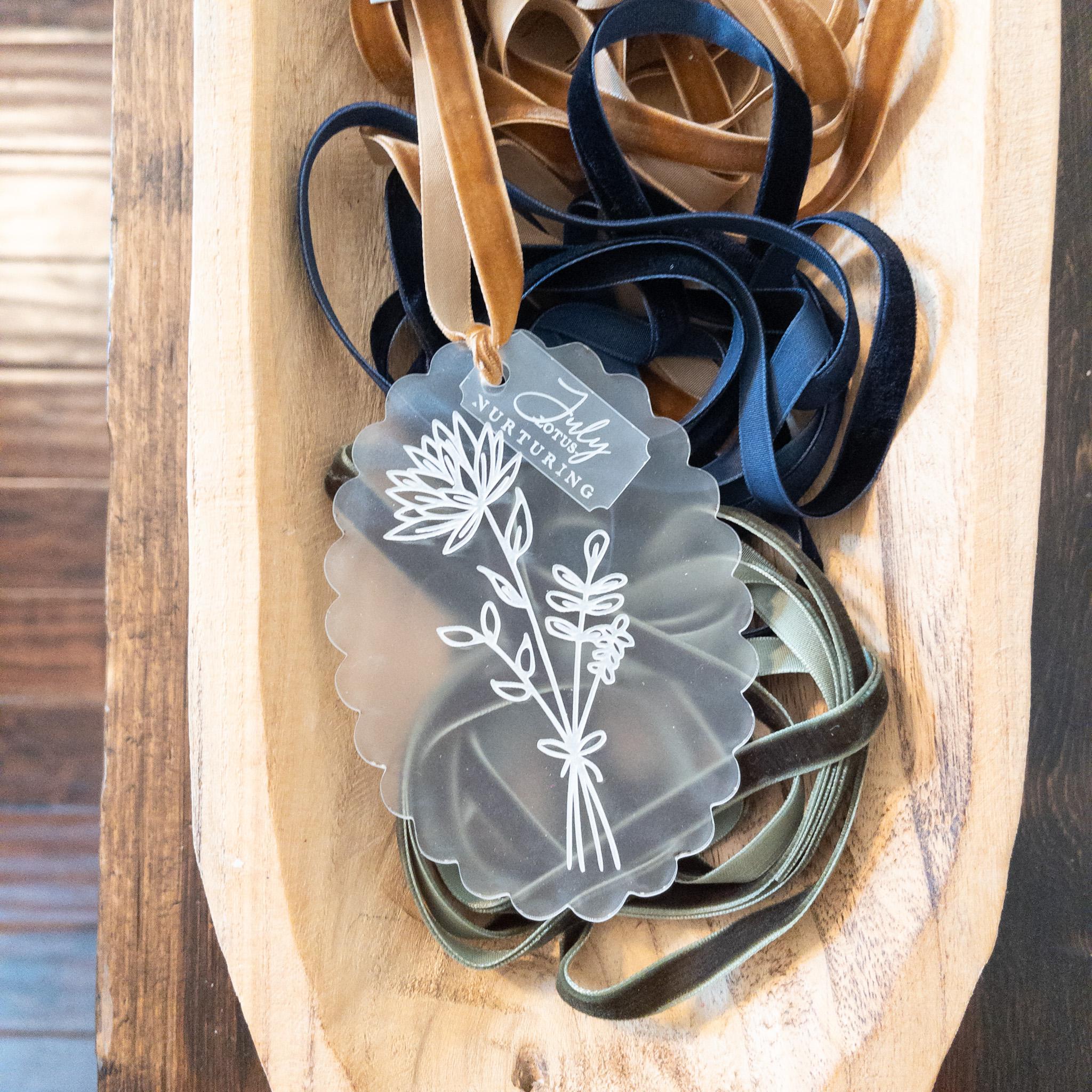 Birth Month Flower Tag {acrylic}