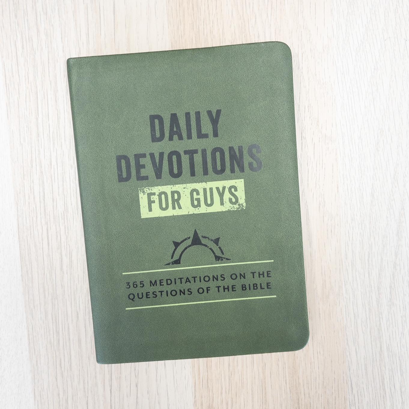 Daily Devotions for Guys
