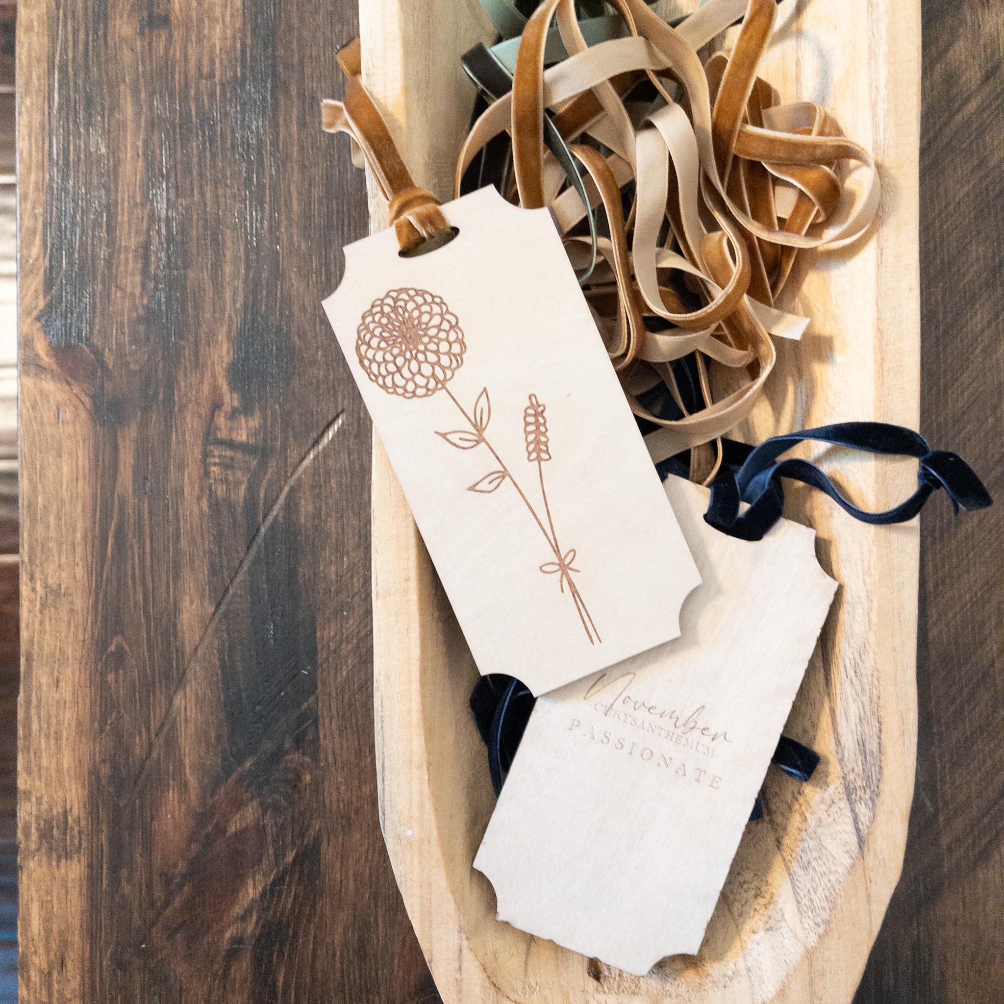 Birth Month Flower Tag {wood}