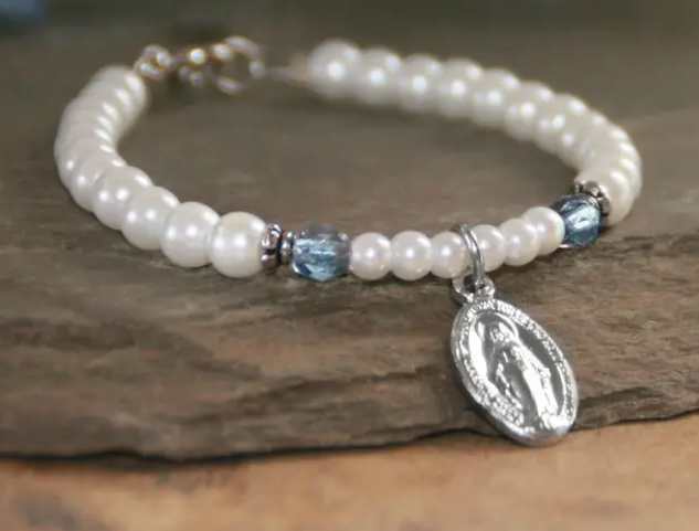 Mary Pearl Bracelet